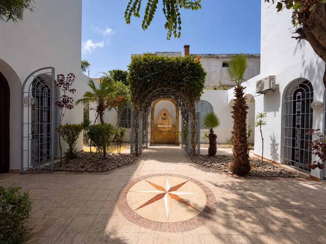 Val d'Anfa/Villa Art Déco bureaux 400m² Jardin