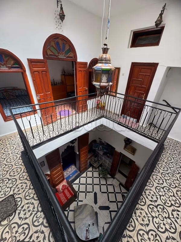Prachtige riad te koop in Medina. 3 grote kamers. Wasmachine