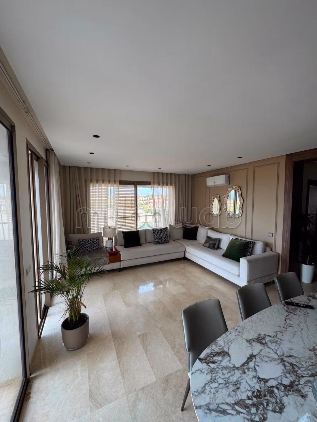 Appartement de Prestige – 130 m² DAR BOUAZZA