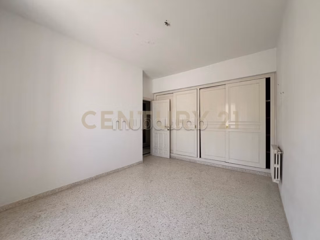 À VENDRE – Villa à rénover à Cité Ennozha