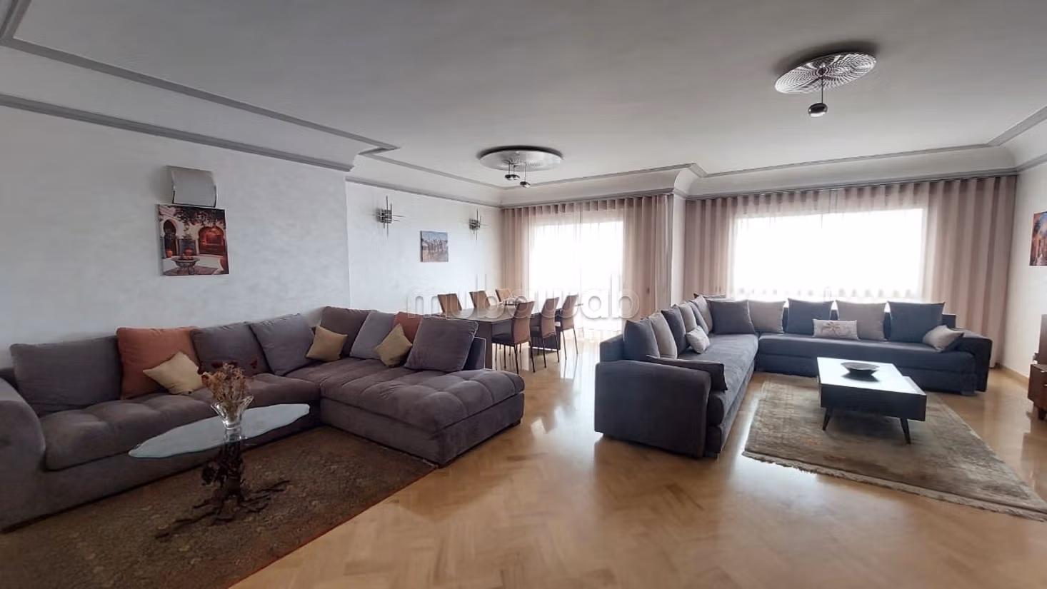 Appartement 240 m² à Bourgogne Est — 8