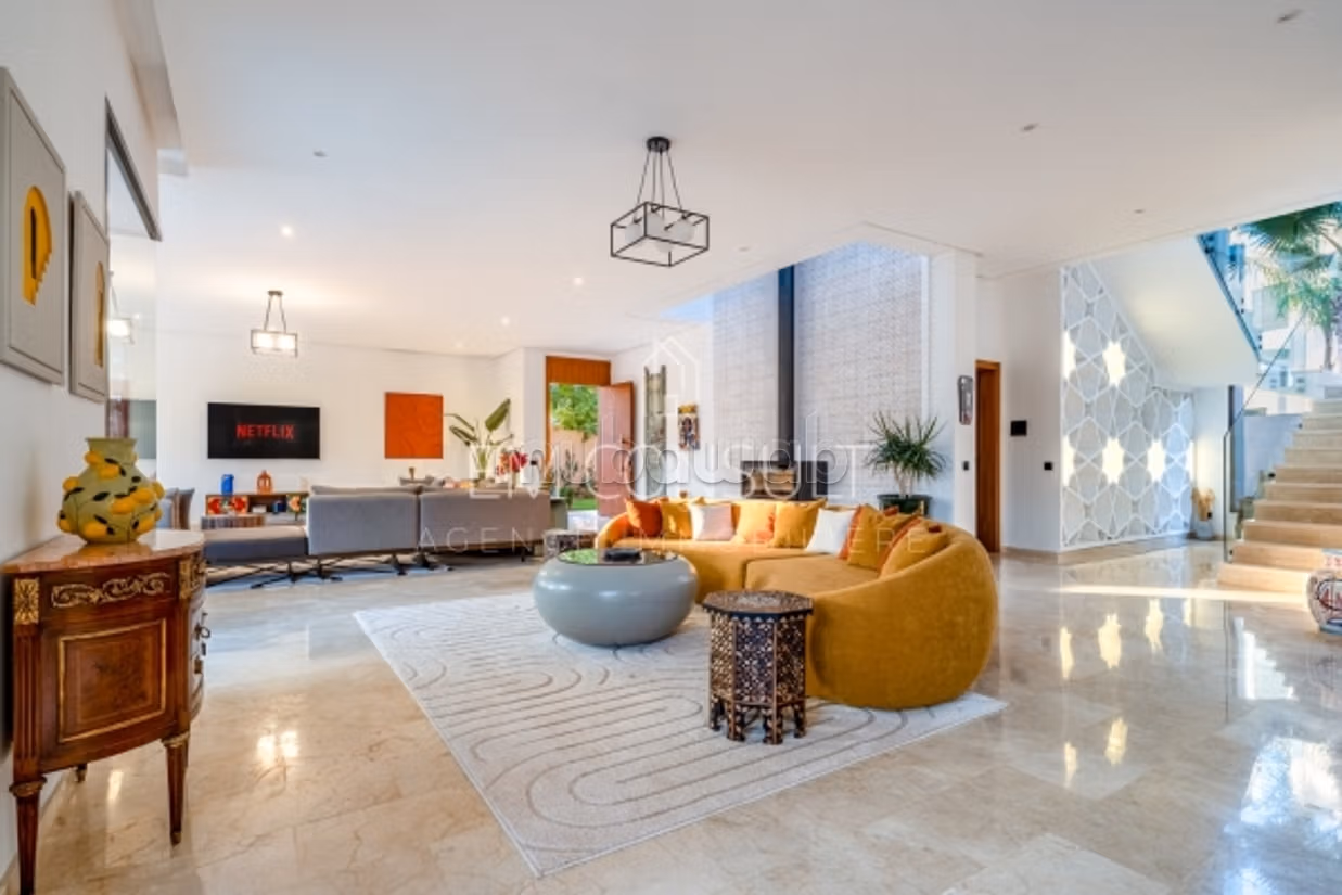LOCATION – Villa d’architecte 4 chambres 350 m² –