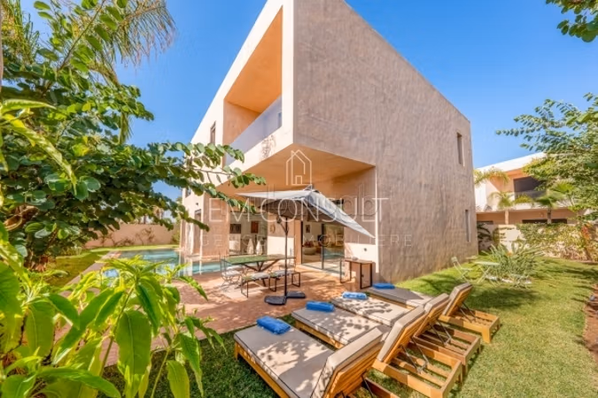 LOCATION – Villa d’architecte 4 chambres 350 m² –