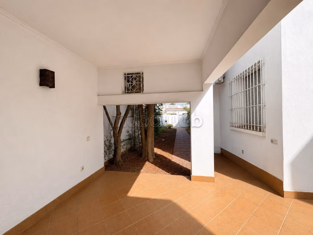 Villa Eccezionale in Affitto - Arredata o Vuota