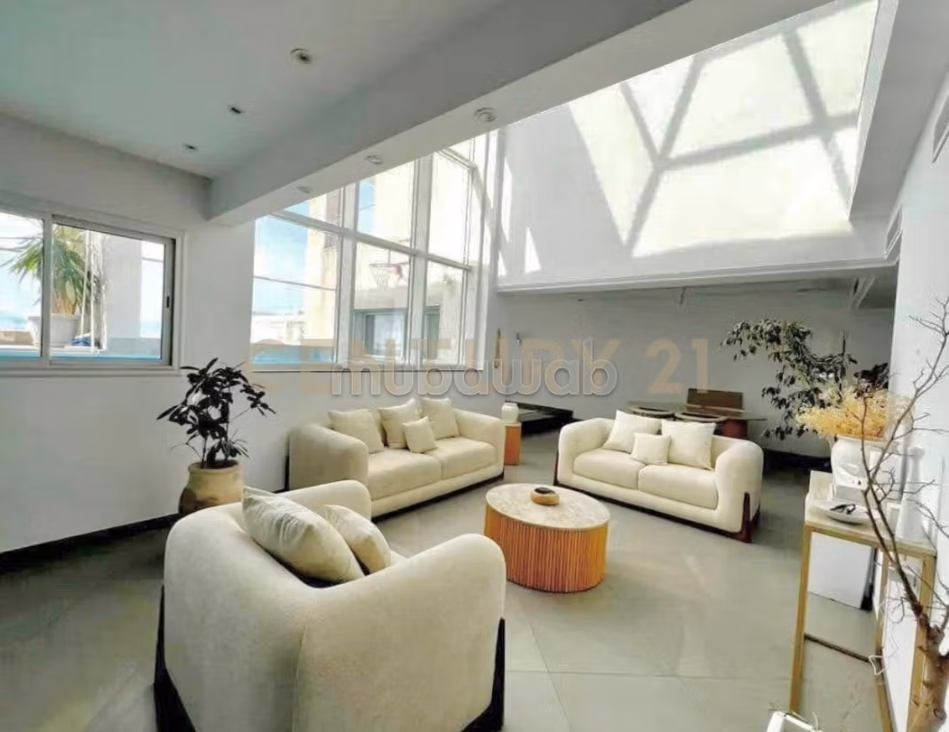 In affitto Penthouse S4 con camera di servizio LAC2