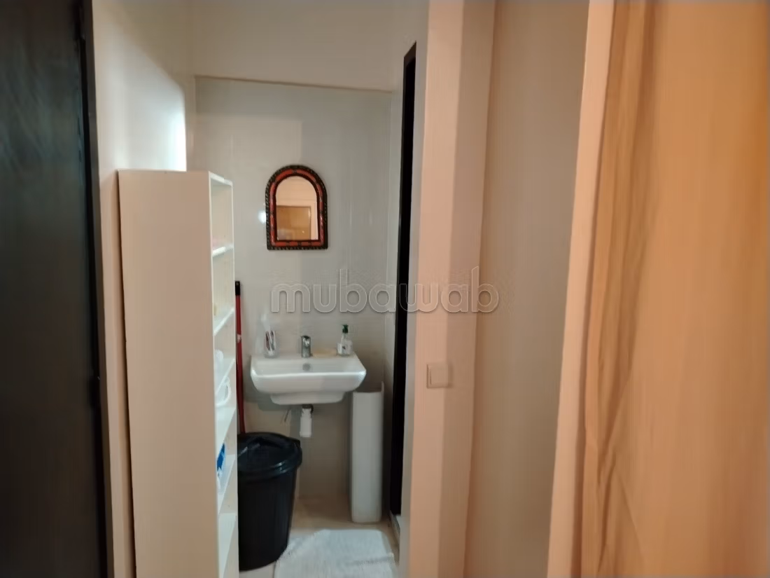 Location saisonnière villa haut standing à Drargua. 2 pièces confortables. Antenne parabolique et Porte blindée