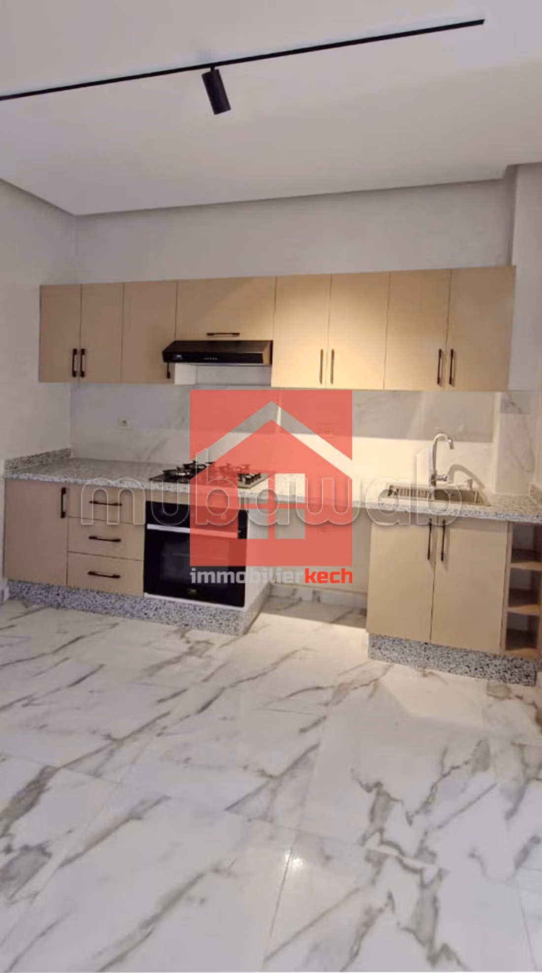 New Appartement avec Balcon a Targa