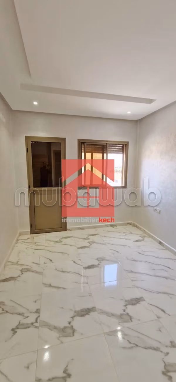 Nuovo appartamento con balcone a Targa