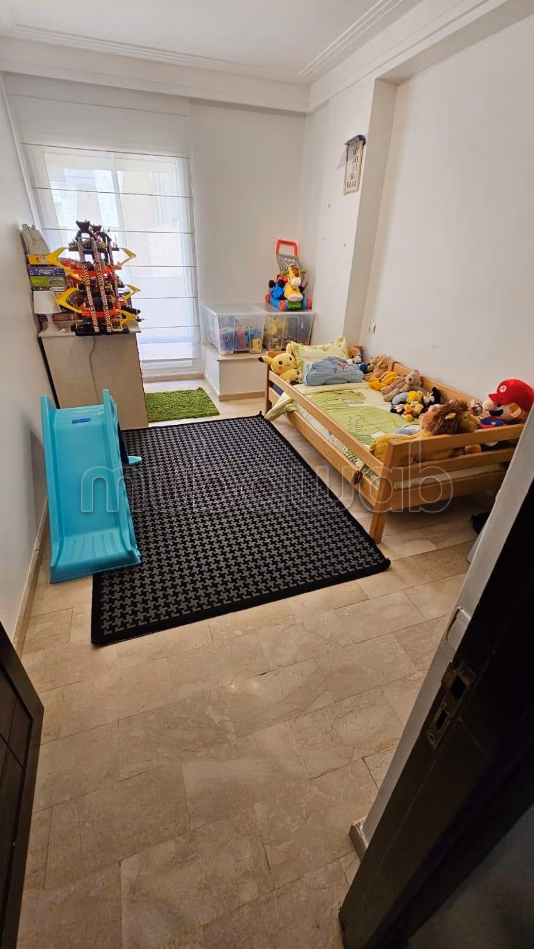 Opportunité à saisir – Spacieux appartement de 158 m² avec terrasse, 2 façades et 4 balcons — 5