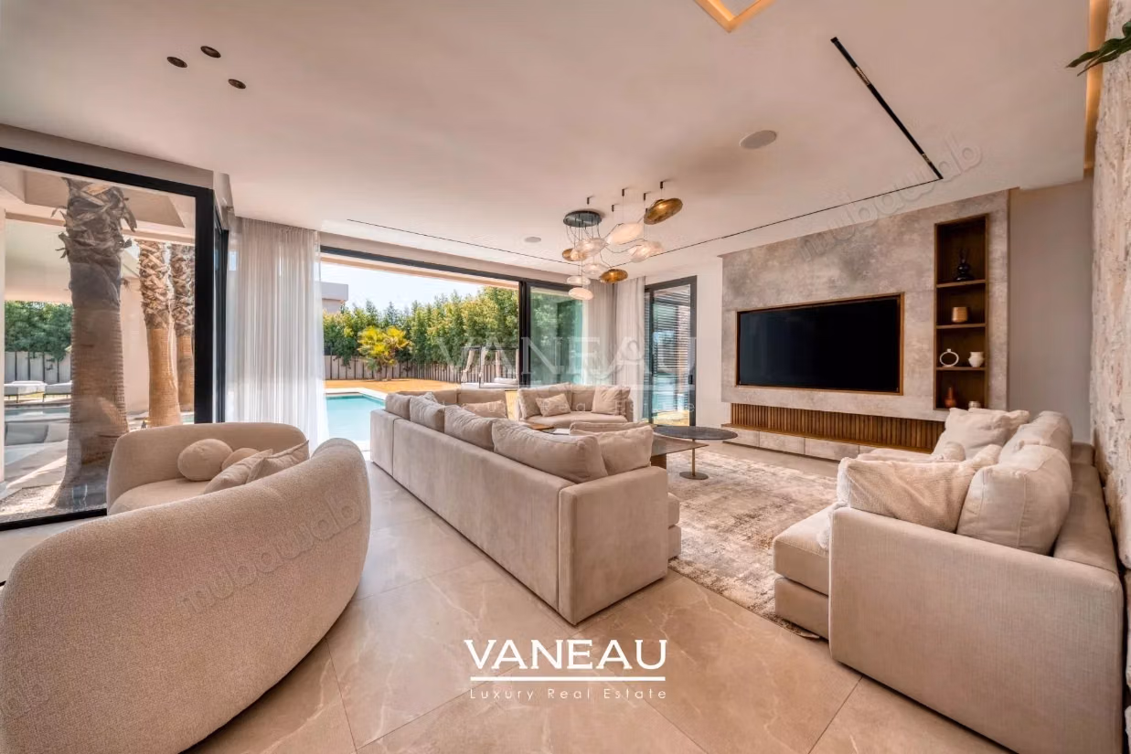 Villa contemporaine avec piscine et vue sur l’Atlas