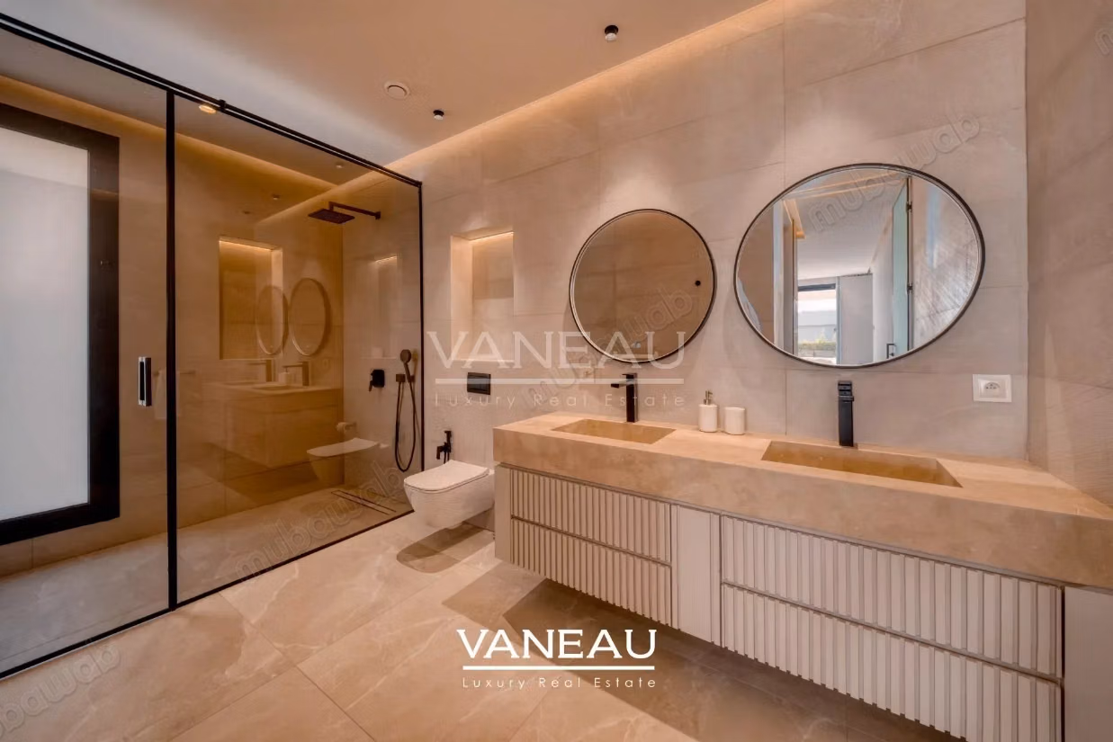 Villa contemporaine avec piscine et vue sur l’Atlas