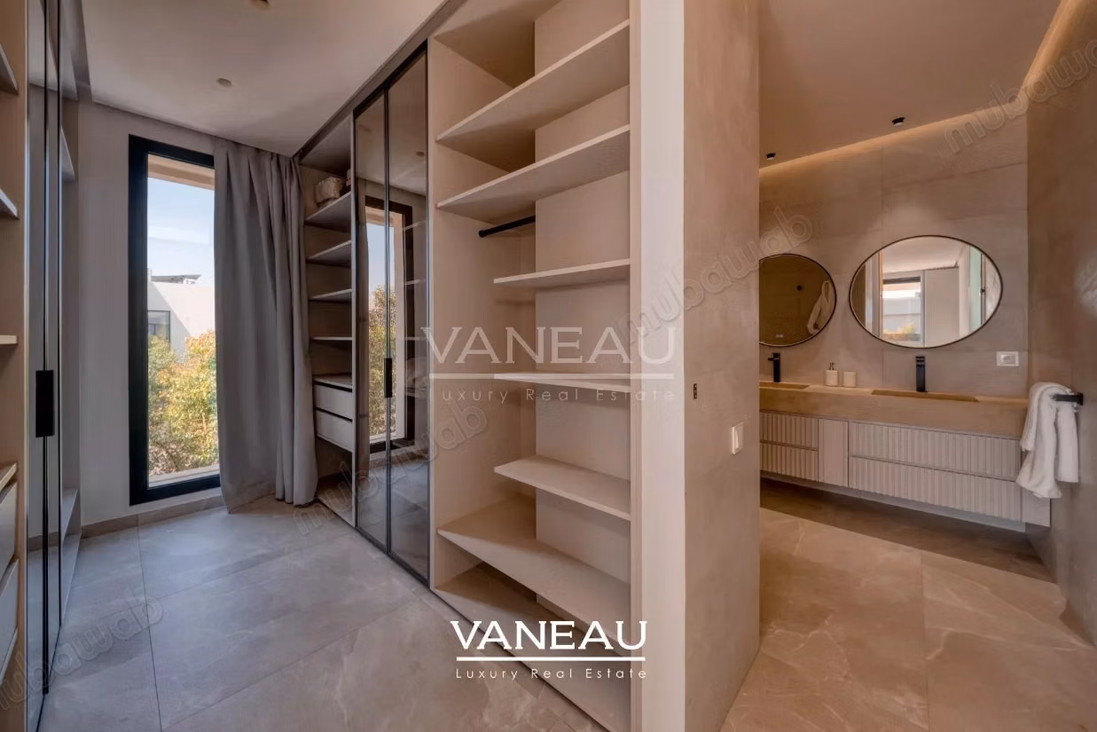 Villa contemporaine avec piscine et vue sur l’Atlas