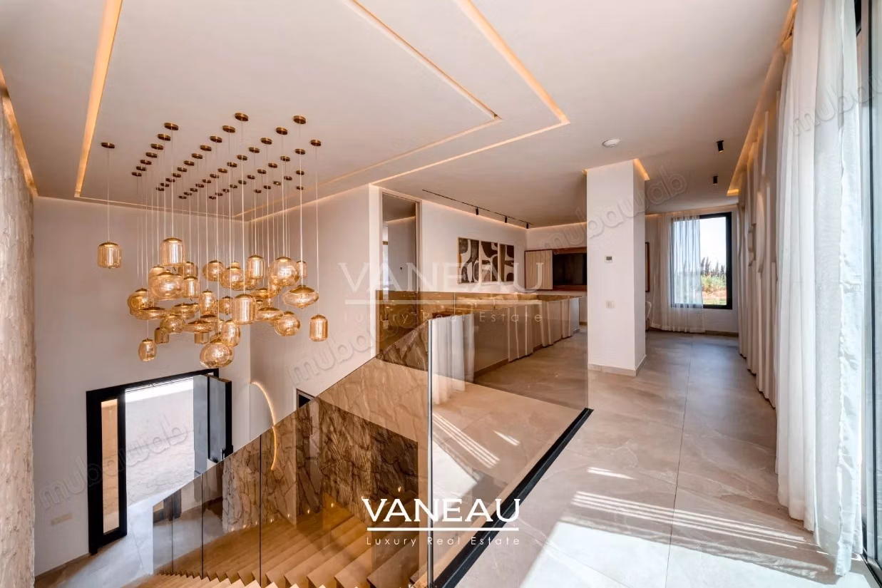 Villa contemporaine avec piscine et vue sur l’Atlas