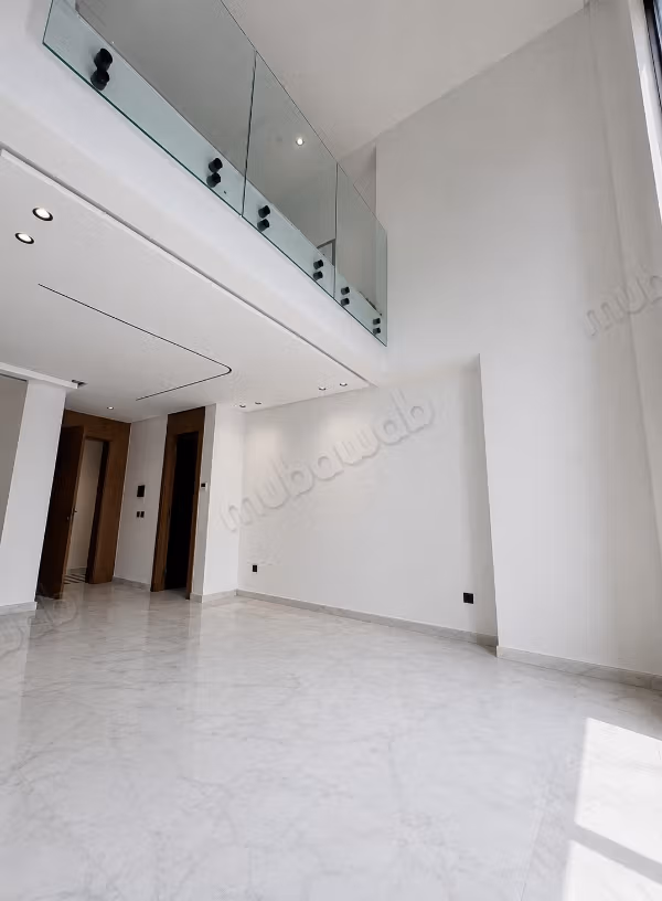 En alquiler, dúplex nuevo – palmera