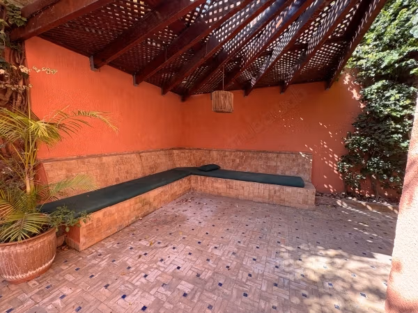 Villa de charme à louer – Quartier CIL