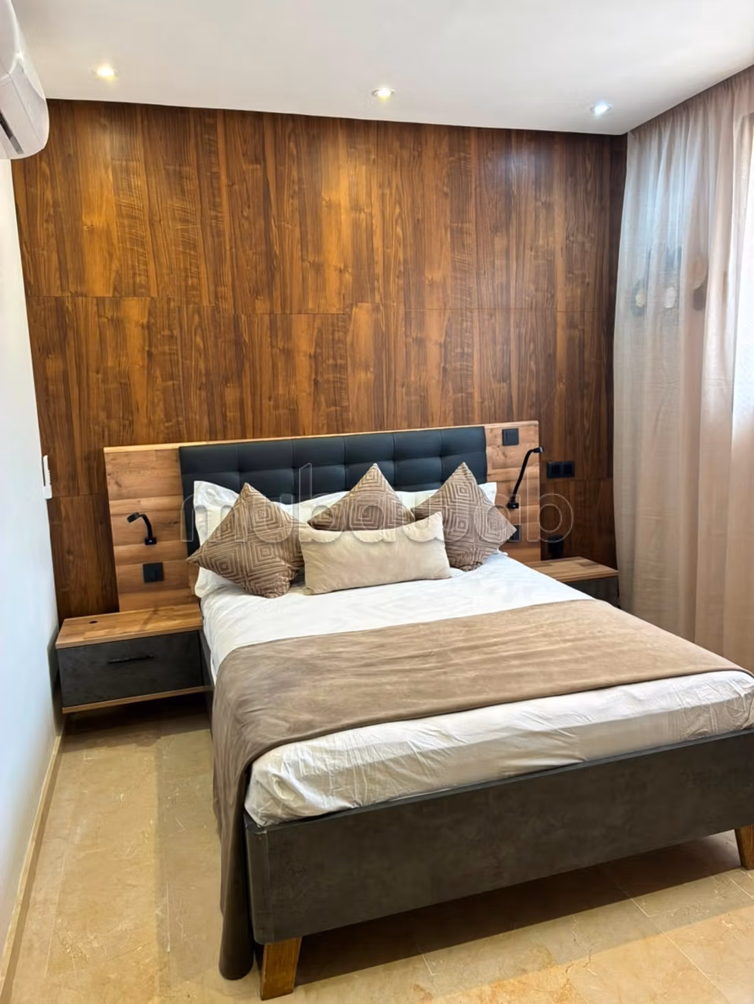 Appartement à louer à Guéliz. 5 grandes pièces. Meublé — 3