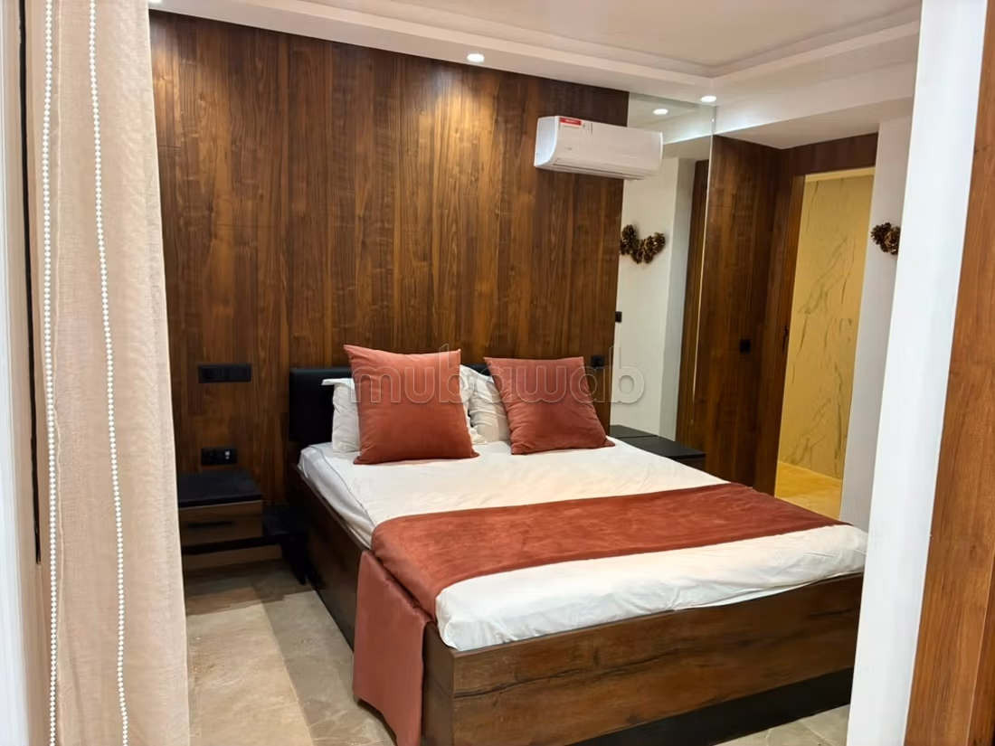 Appartement à louer à Guéliz. 5 grandes pièces. Meublé — 5