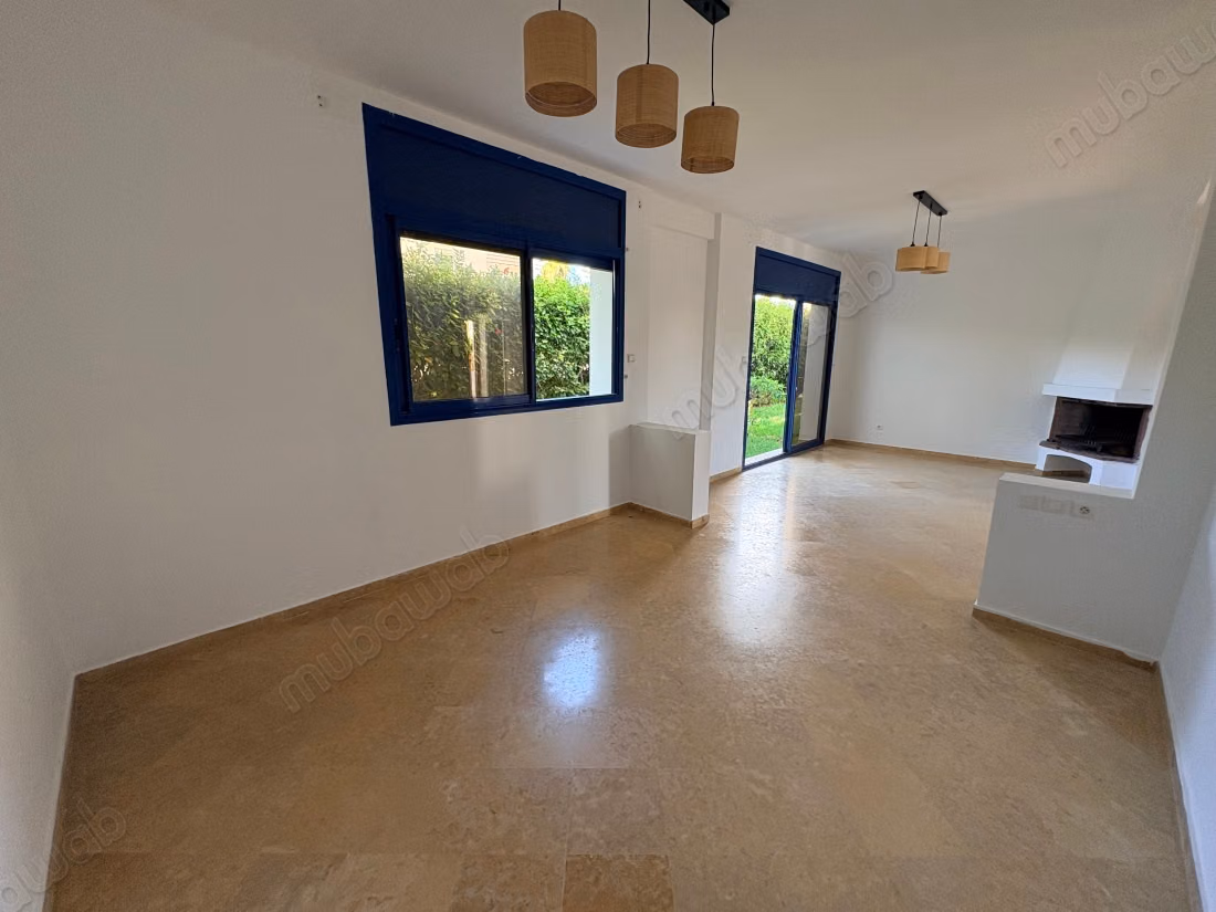 Bellissimo bungalow sulla spiaggia sicura di Skhirat
