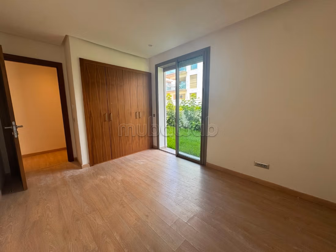 Appartement rez jardin 190m² A LOUER à Souissi — 3