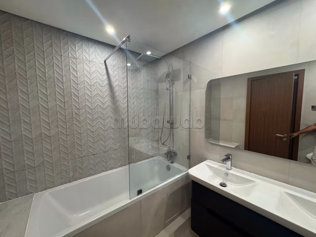 Appartement rez jardin 190m² A LOUER à Souissi — 5