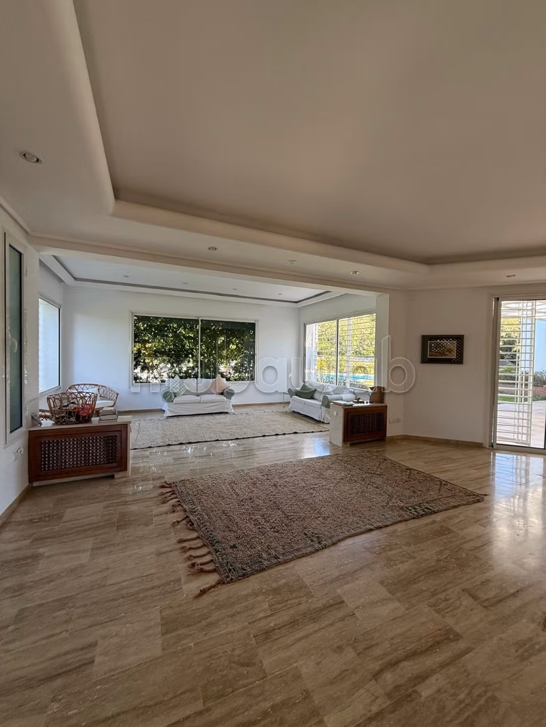 Villa di 2000m² in affitto a Souissi RABAT