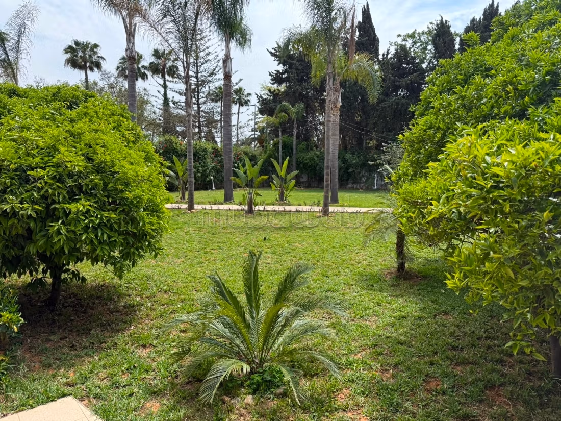 For rent – Beautiful empty villa in Souissi, Rabat