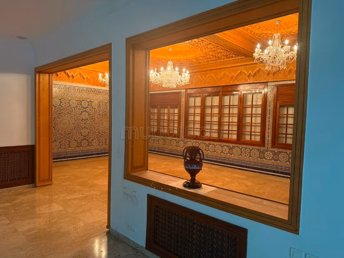 For rent – Beautiful empty villa in Souissi, Rabat