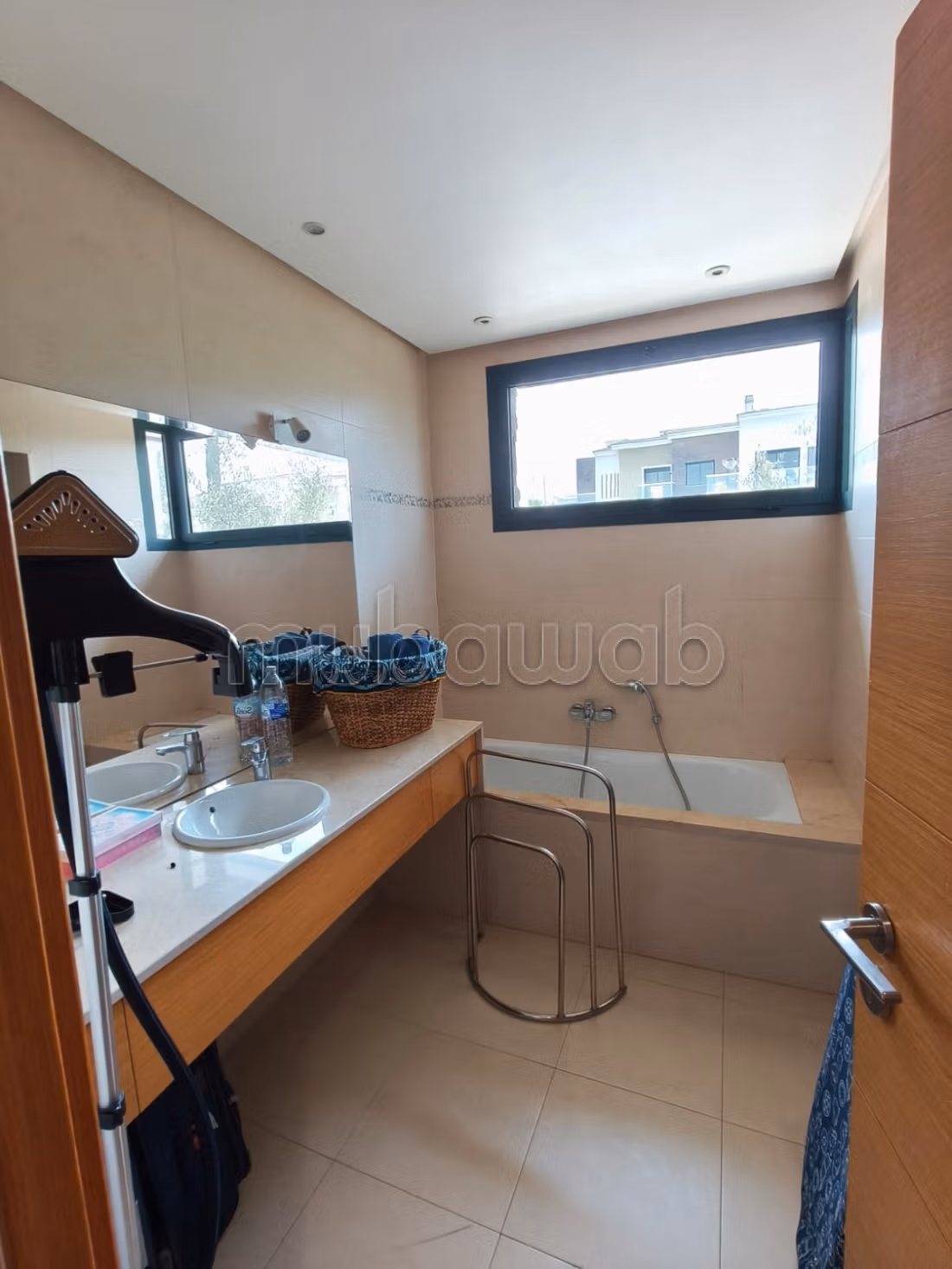 Exceptional villa front golf for rent