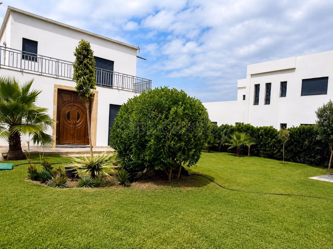 Encuentra tu granja en venta en Lamharza Essahel. Superficie total 1000 m². Asegurada 24/24