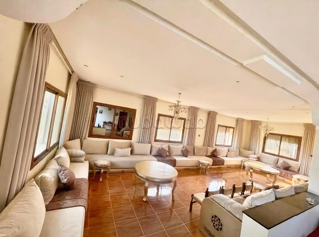 Ferme à la vente à Bir Jdid. Surface totale 7400 m². Sécurisé 24/24