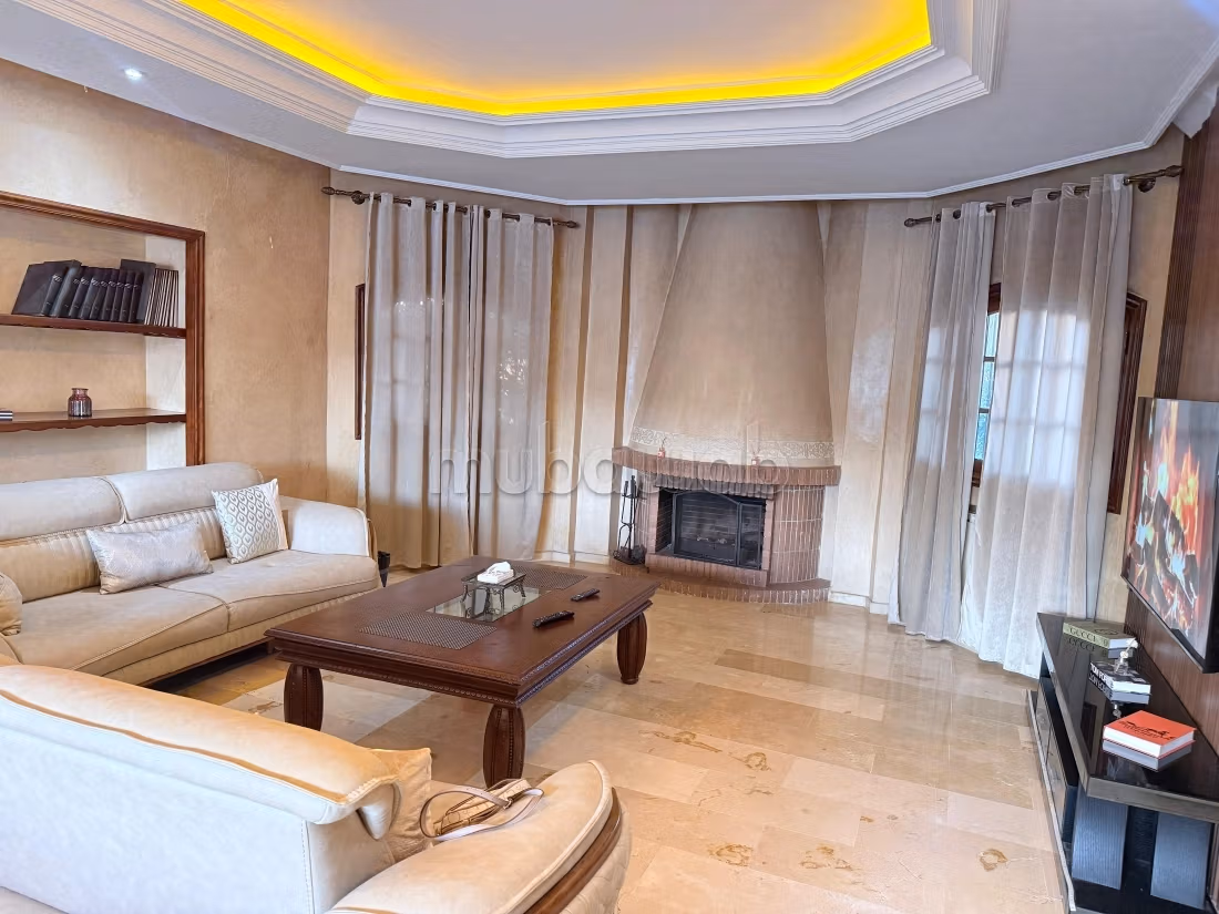 Luxe huis te huur in Star Hill. Oppervlakte 1500 m². Gestoffeerd