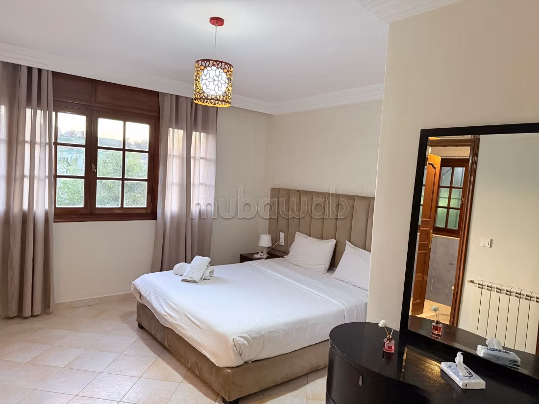 Luxe huis te huur in Star Hill. Oppervlakte 1500 m². Gestoffeerd