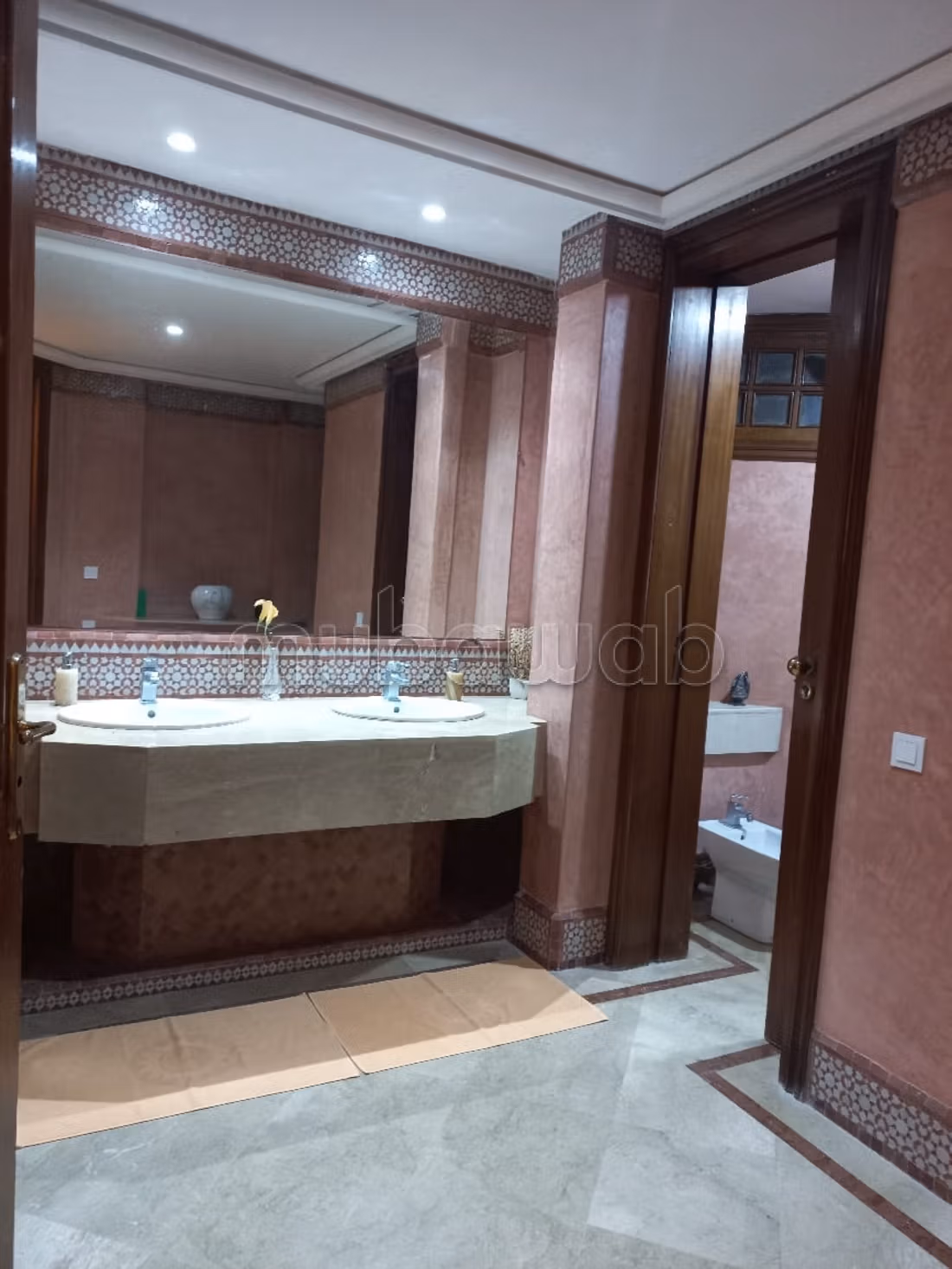 Luxe huis te huur in Star Hill. Oppervlakte 1500 m². Gestoffeerd