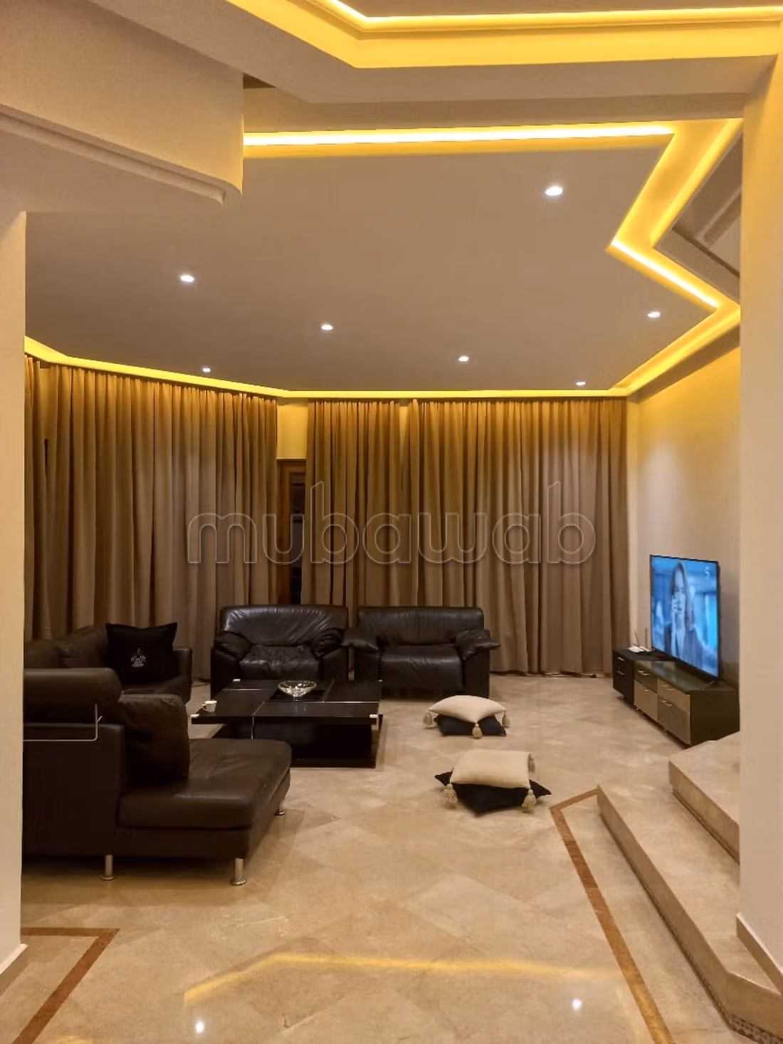 Luxe huis te huur in Star Hill. Oppervlakte 1500 m². Gestoffeerd