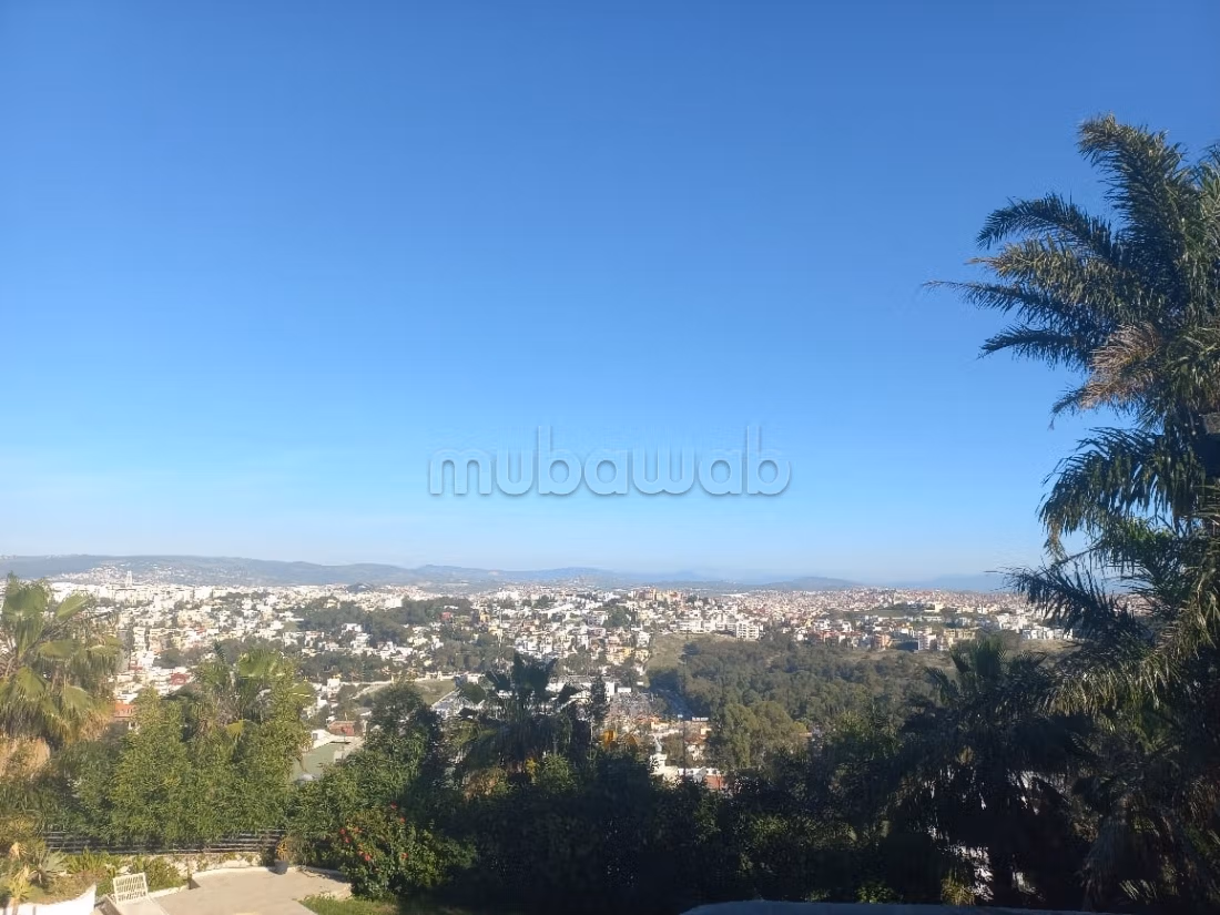 Luxe huis te huur in Star Hill. Oppervlakte 1500 m². Gestoffeerd