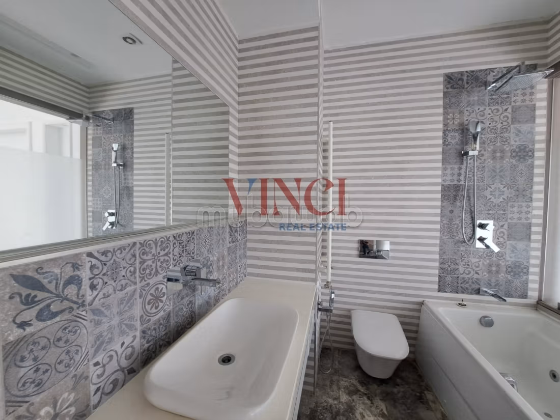 A VENDRE un Penthouse En S3 aux Berges du Lac 2