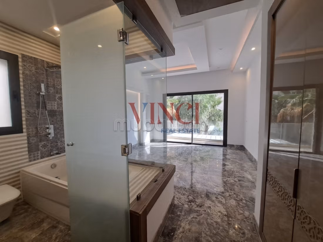 A VENDRE un Penthouse En S3 aux Berges du Lac 2