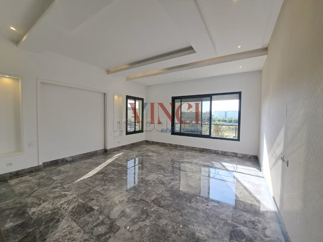 A VENDRE un Penthouse En S3 aux Berges du Lac 2
