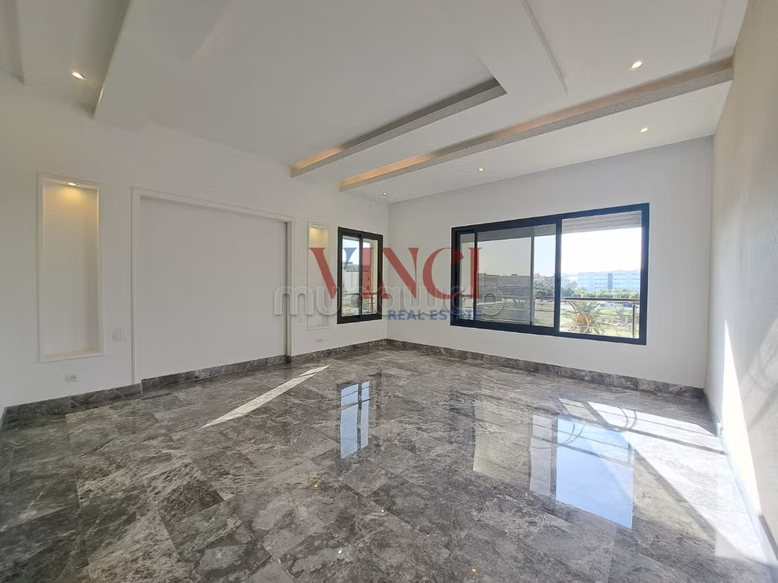 A VENDRE un Penthouse En S3 aux Berges du Lac 2