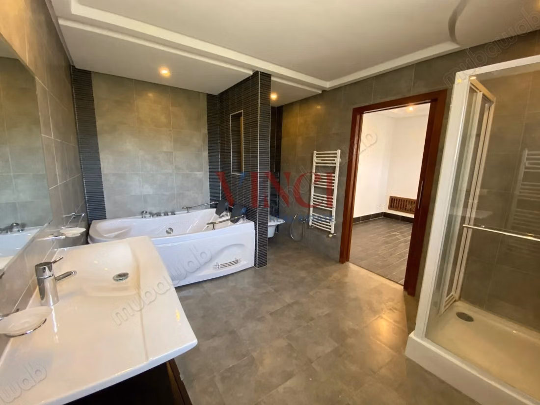 FOR RENT a Villa in S7 at the Lakeshores 2
