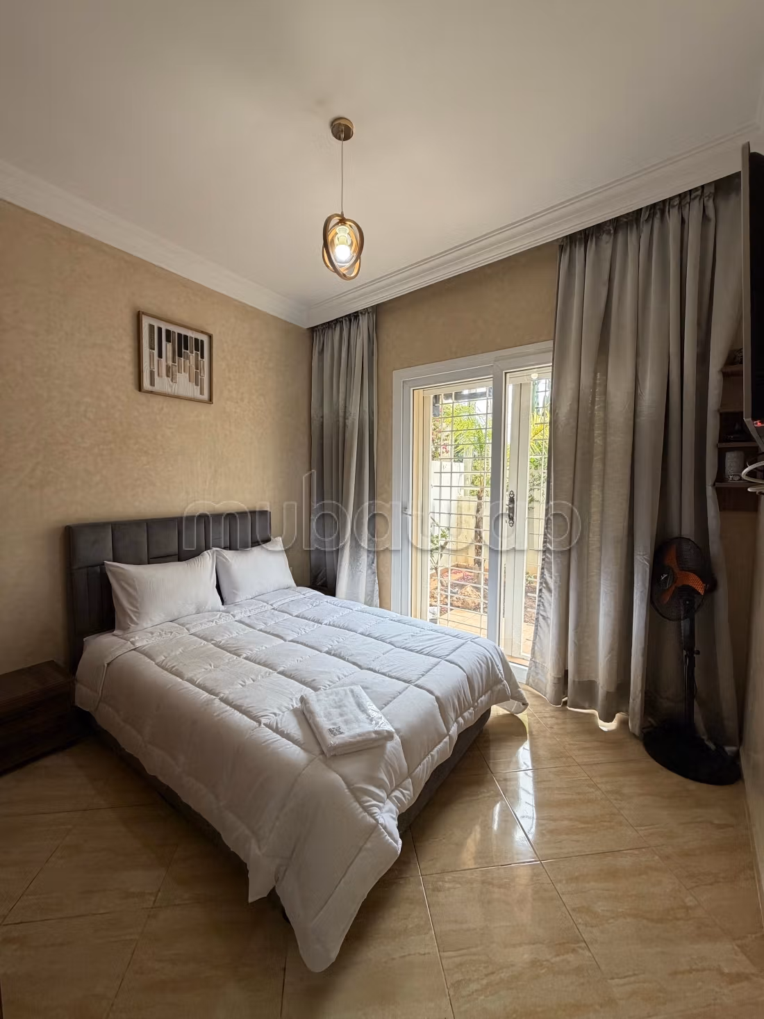 Appartamento per le vacanze in affitto a Haut Founty. 8 grandi stanze. Terrazza e giardino