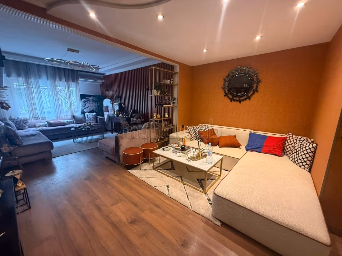 Appartement 2 chambres a vendre 
bourgogne ouest — 2
