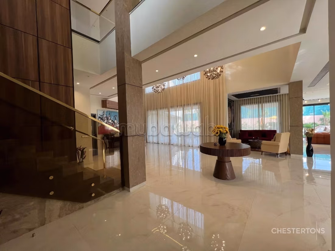 Exceptional Contemporary Villa – 900 m² Living Space