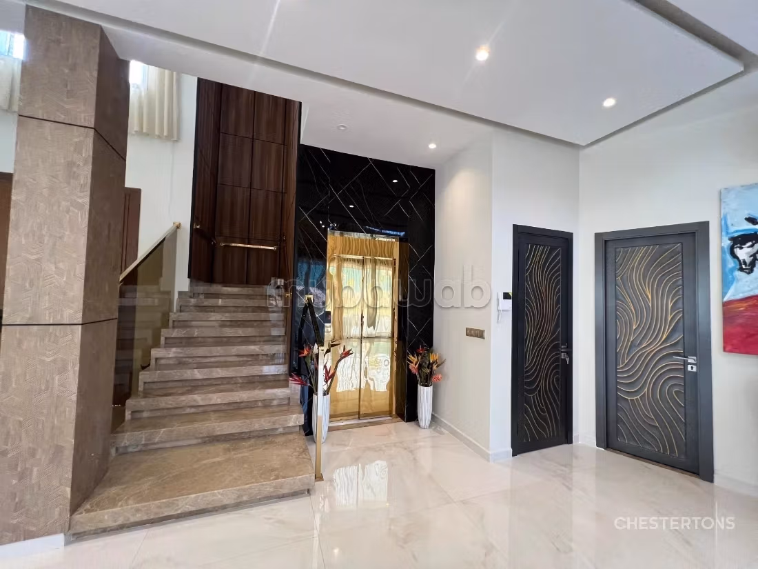 Exceptional Contemporary Villa – 900 m² Living Space