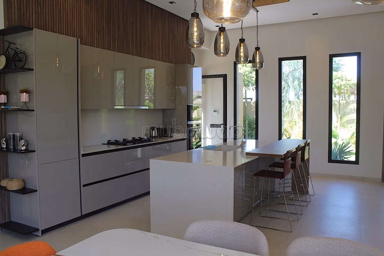 Bellissima villa arredata con tre camere