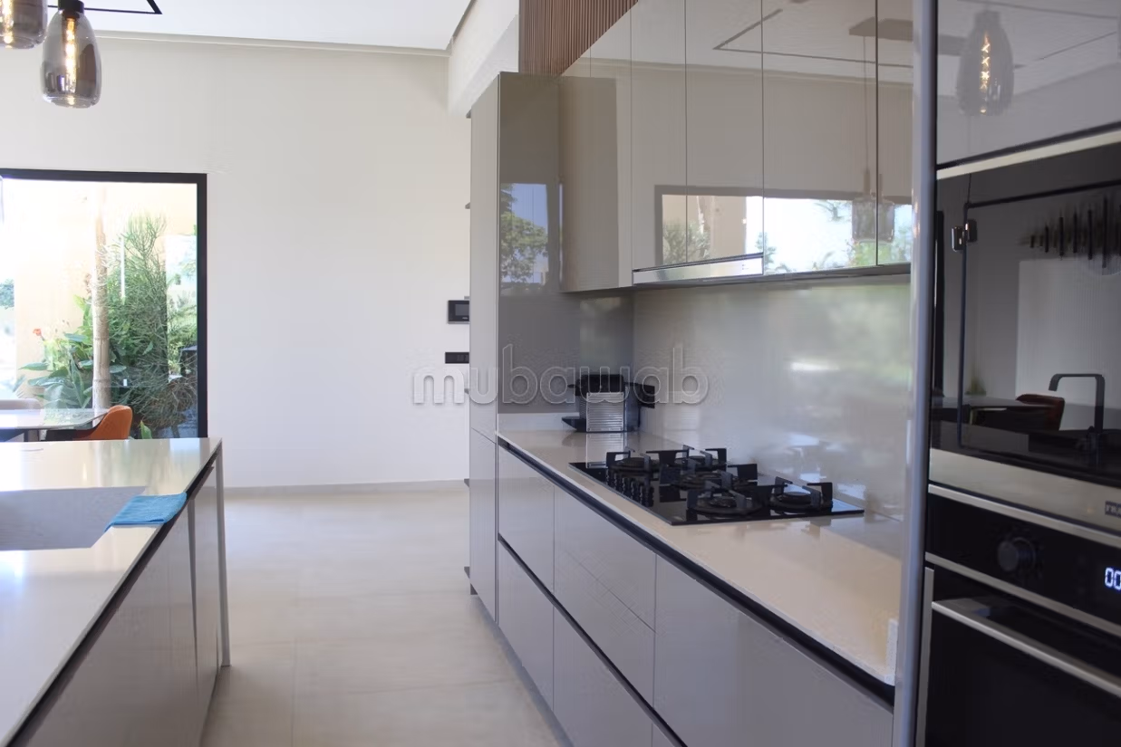 Bellissima villa arredata con tre camere