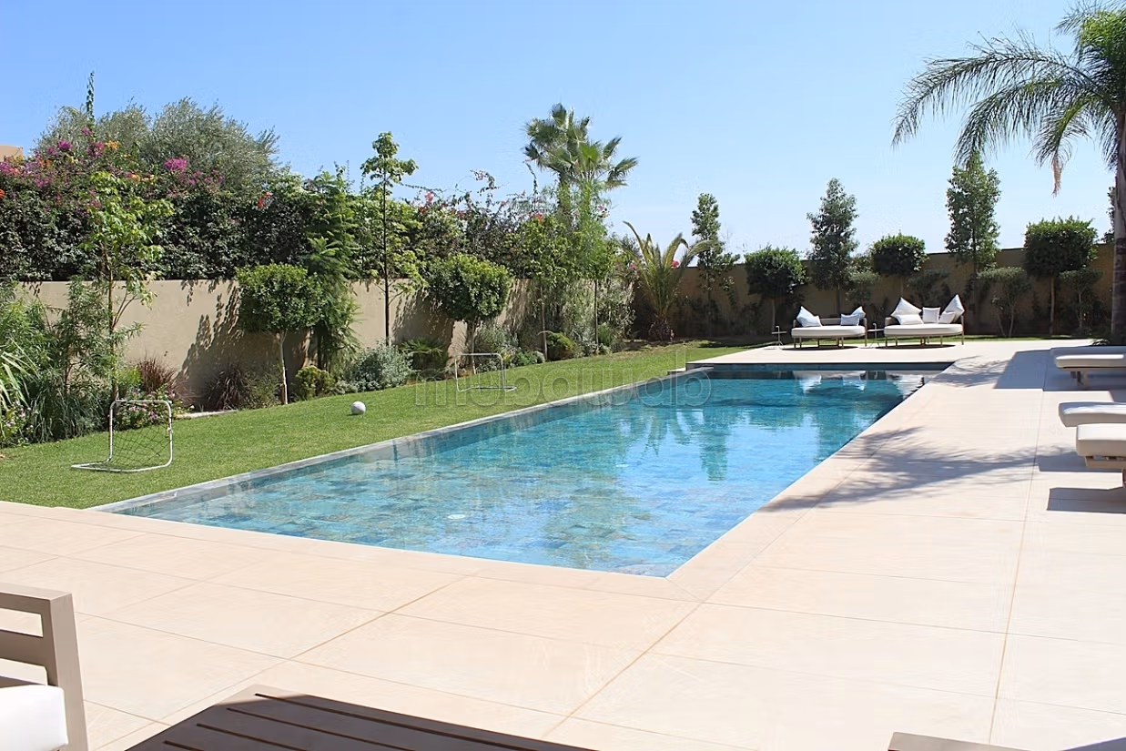 Bellissima villa arredata con tre camere