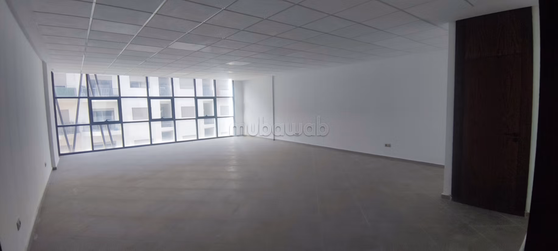 Location plateau bureau 145m² à roche noir 
à Casab