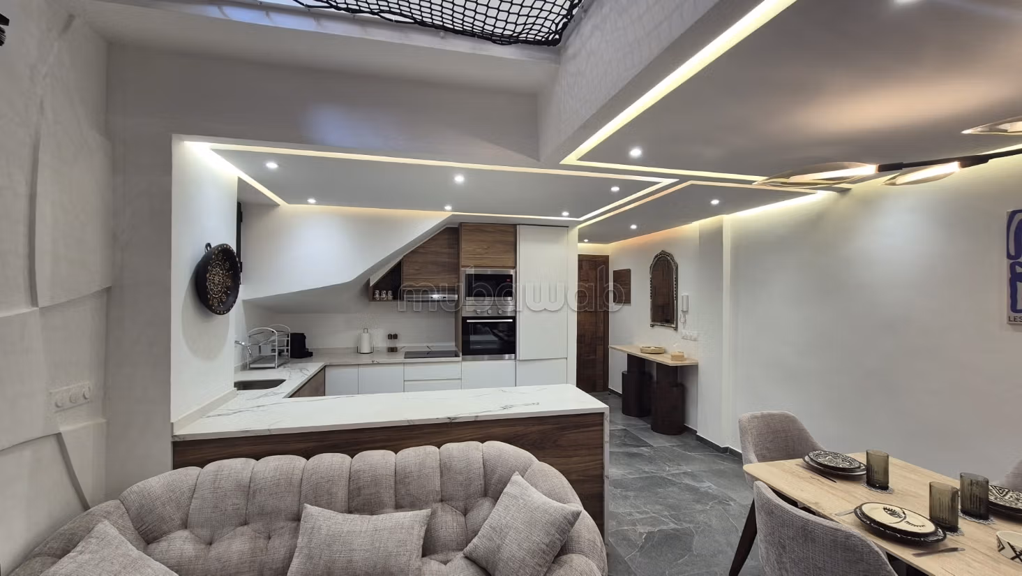 Magnifique Duplex meublé et rénové à Victor Hugo — 4