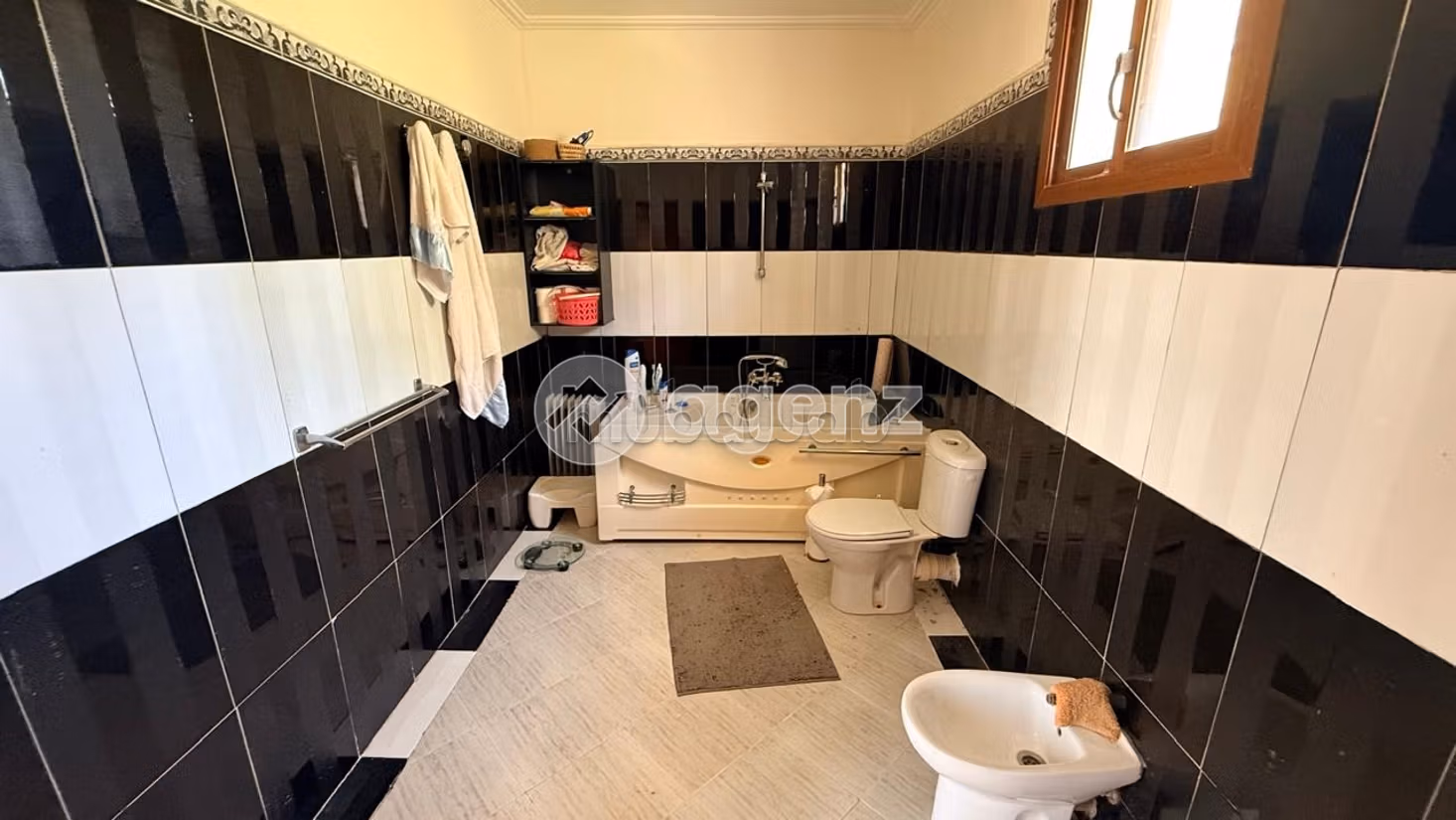 Villa for sale 17,500 m², 3 bedrooms Other Benslimane